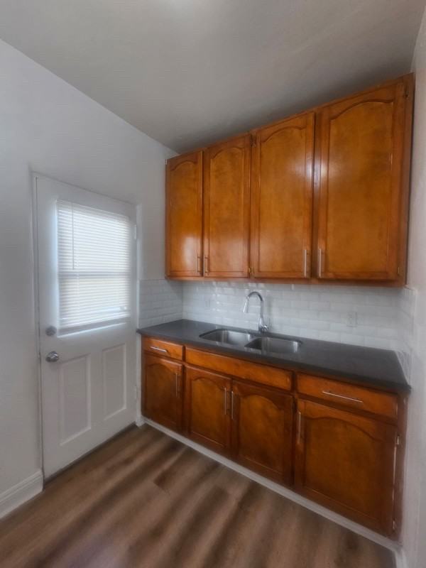 806 N Poinsettia Pl - Photo 5 of 7