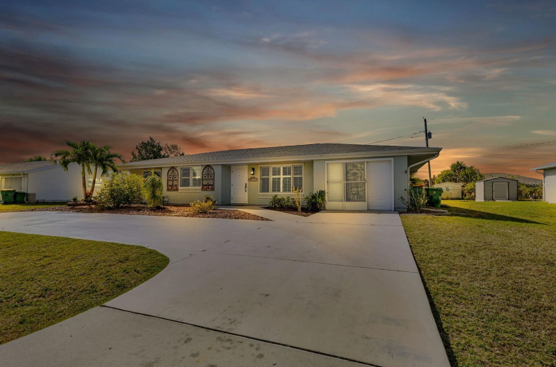 18327 Van Nuys Cir - Photo 2 of 6