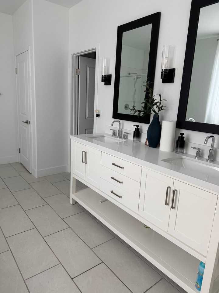 7783 Howard Ct - Photo 2 of 7