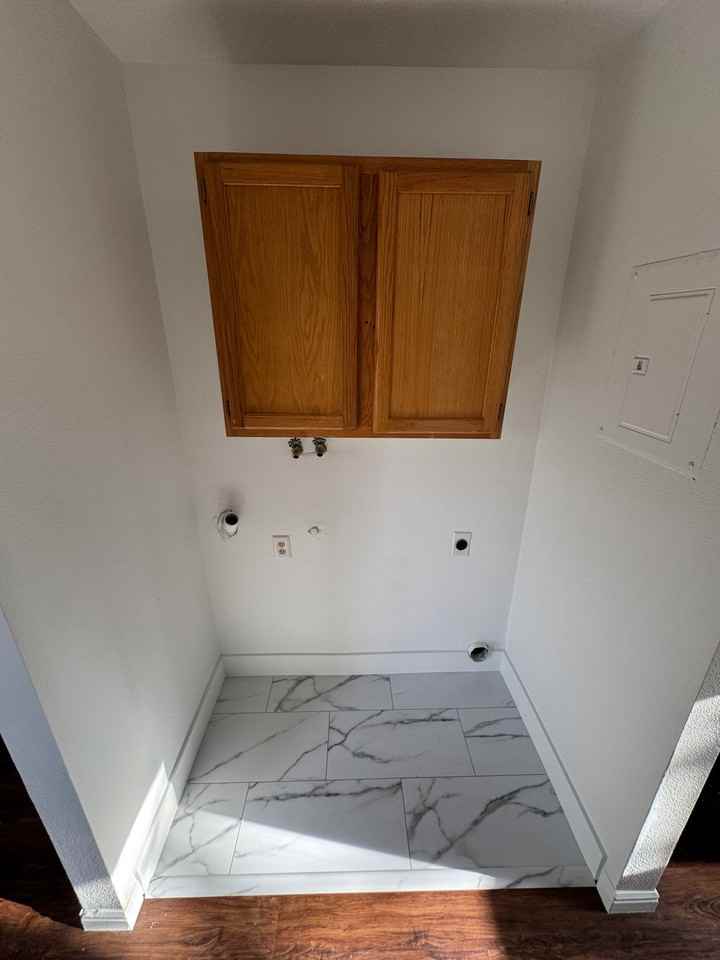 265 N State St #6 - Photo 5 of 23