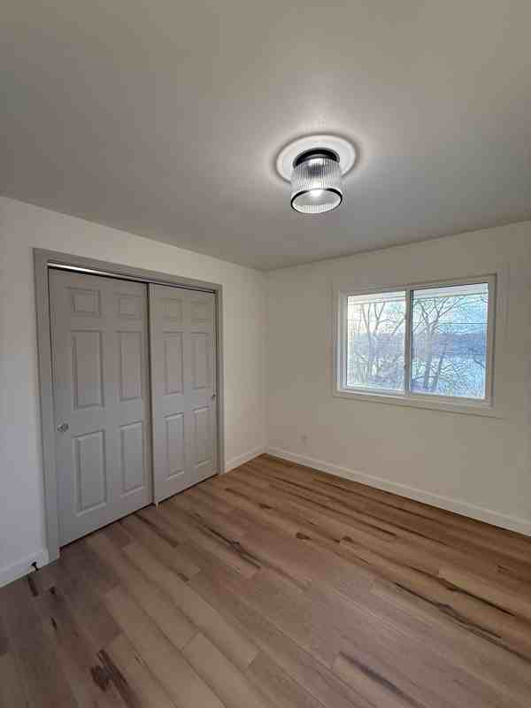 730 E Shore Dr #2 - Photo 5 of 11