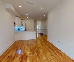 featured image of 1642 N Marshall St