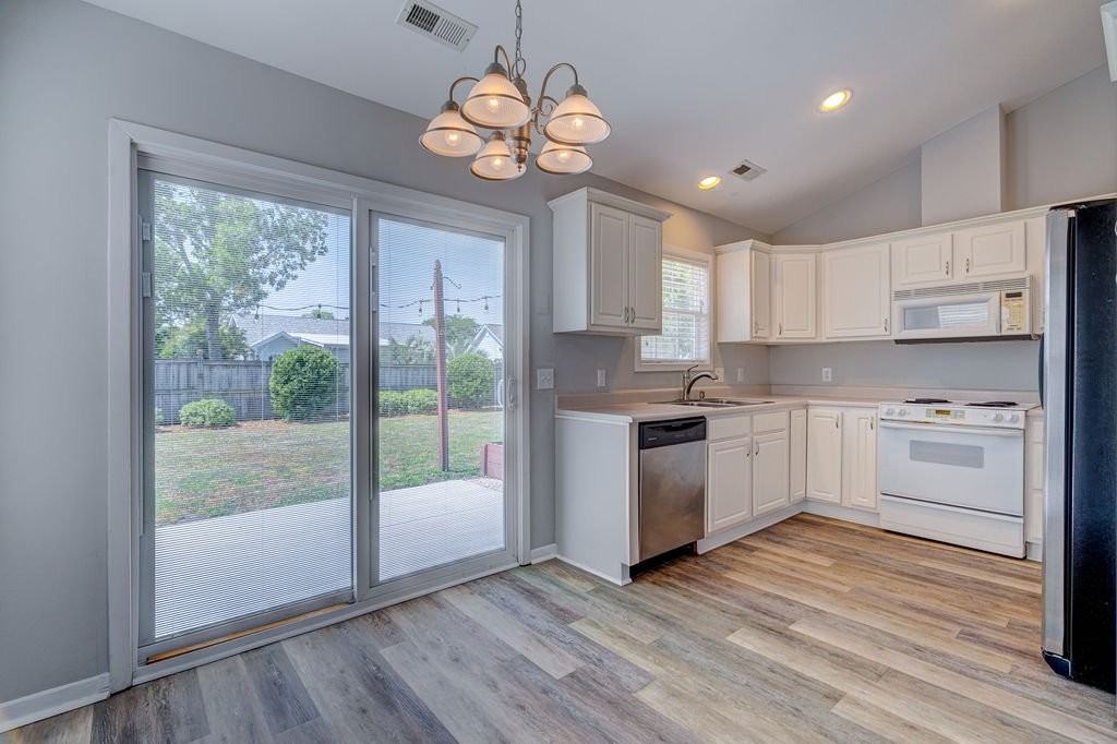 305 Hixon Pl - Photo 7 of 20