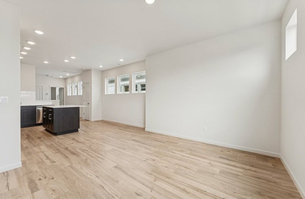 3529 Sw 209th Ave - Photo 3 of 6