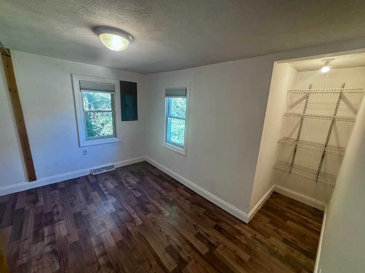 113 Fenton St - Photo 4 of 22