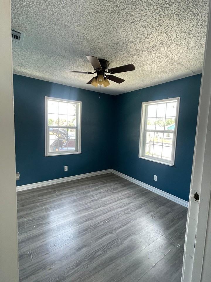 1411 Sanco St - Photo 5 of 9