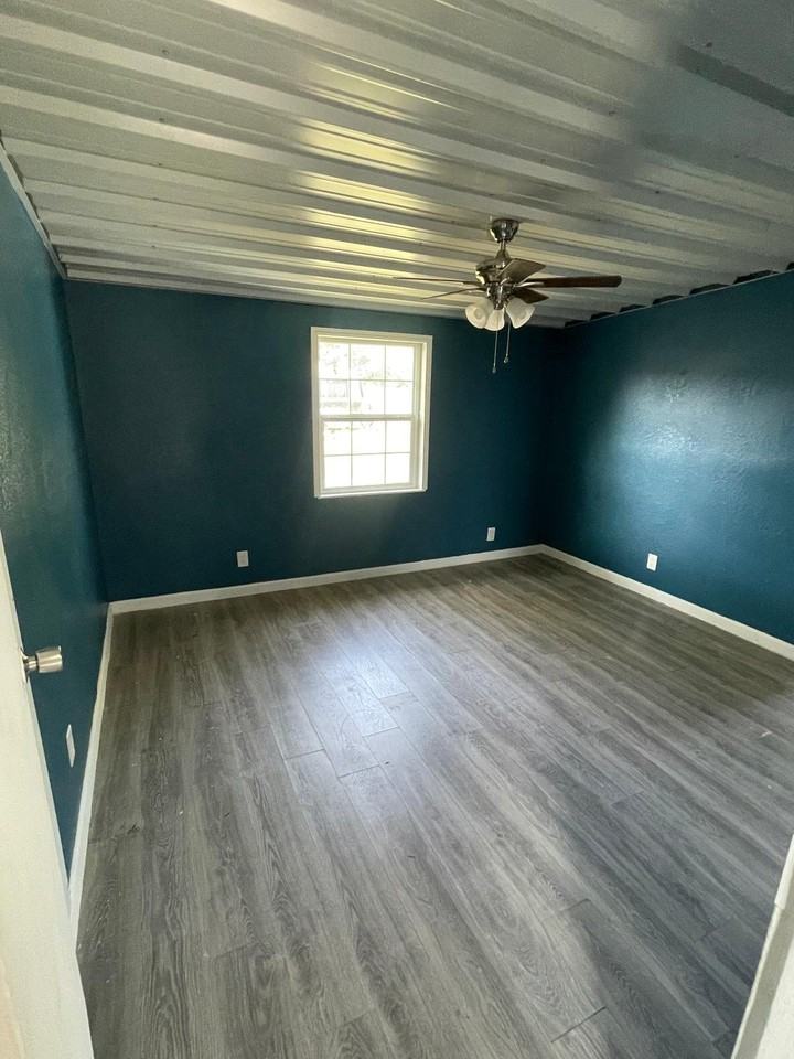 1411 Sanco St - Photo 7 of 9