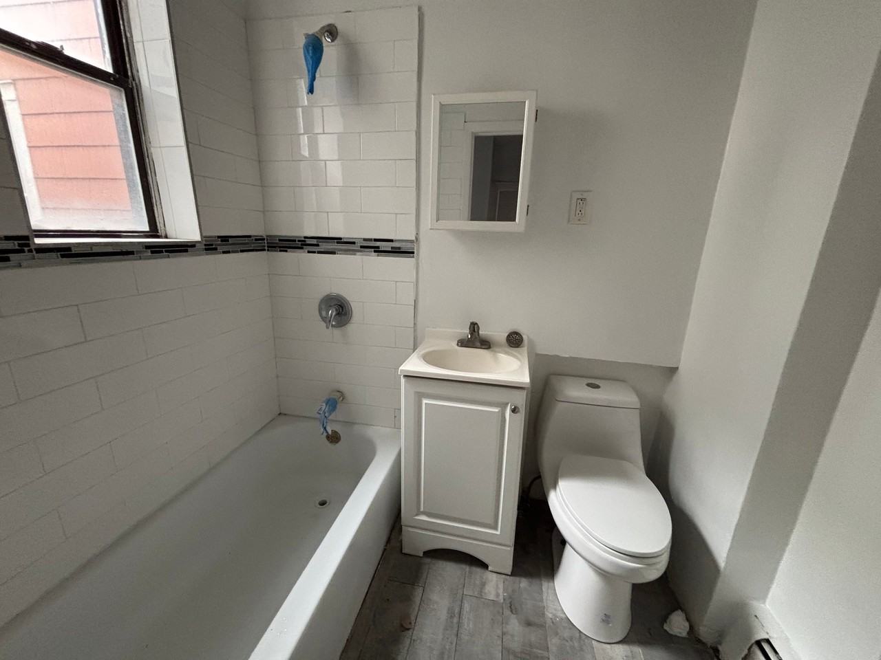 149 Zabriskie St - Photo 2 of 6