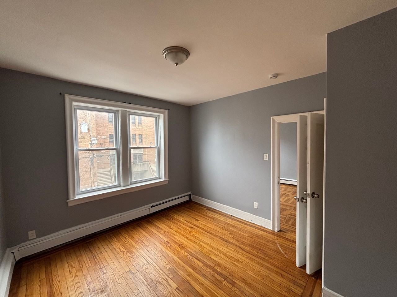 149 Zabriskie St - Photo 5 of 6