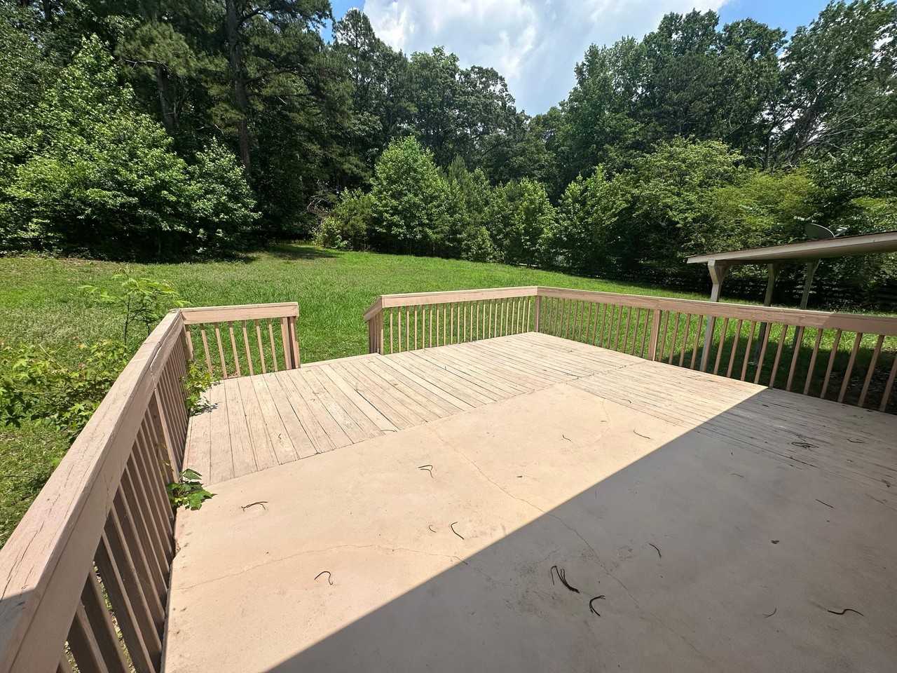 5007 Spring Hill Dr - Photo 5 of 16