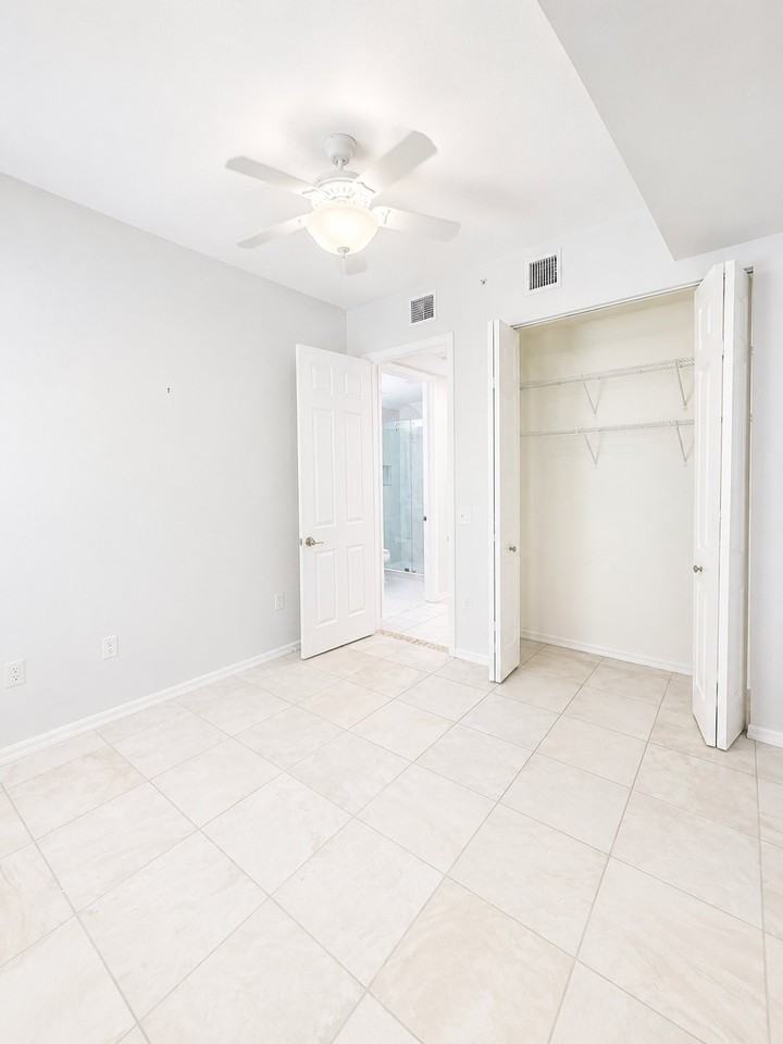1445 Mariposa Cir #104 - Photo 5 of 17
