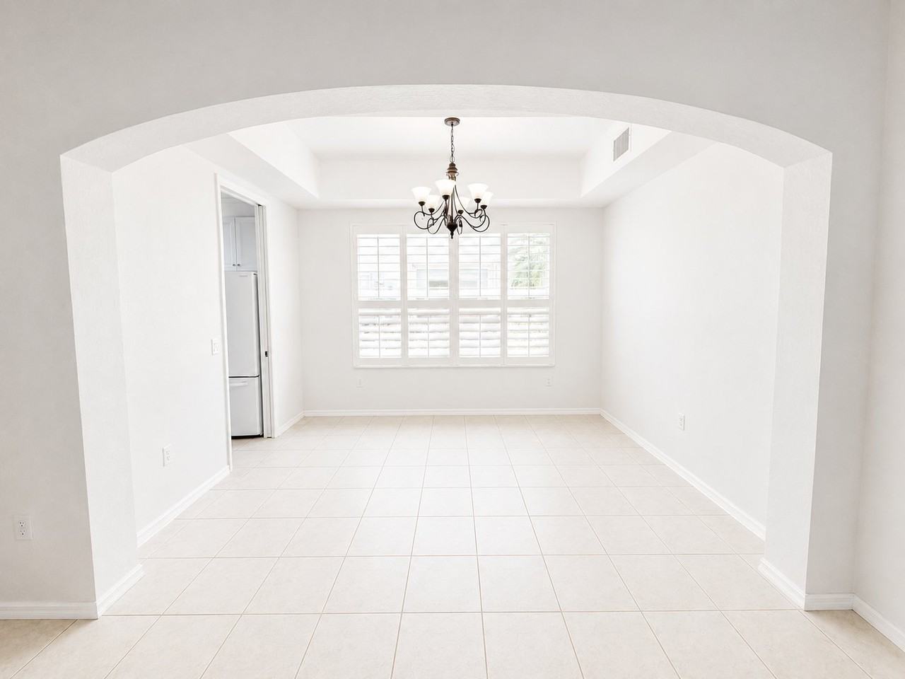 1445 Mariposa Cir #104 - Photo 7 of 17