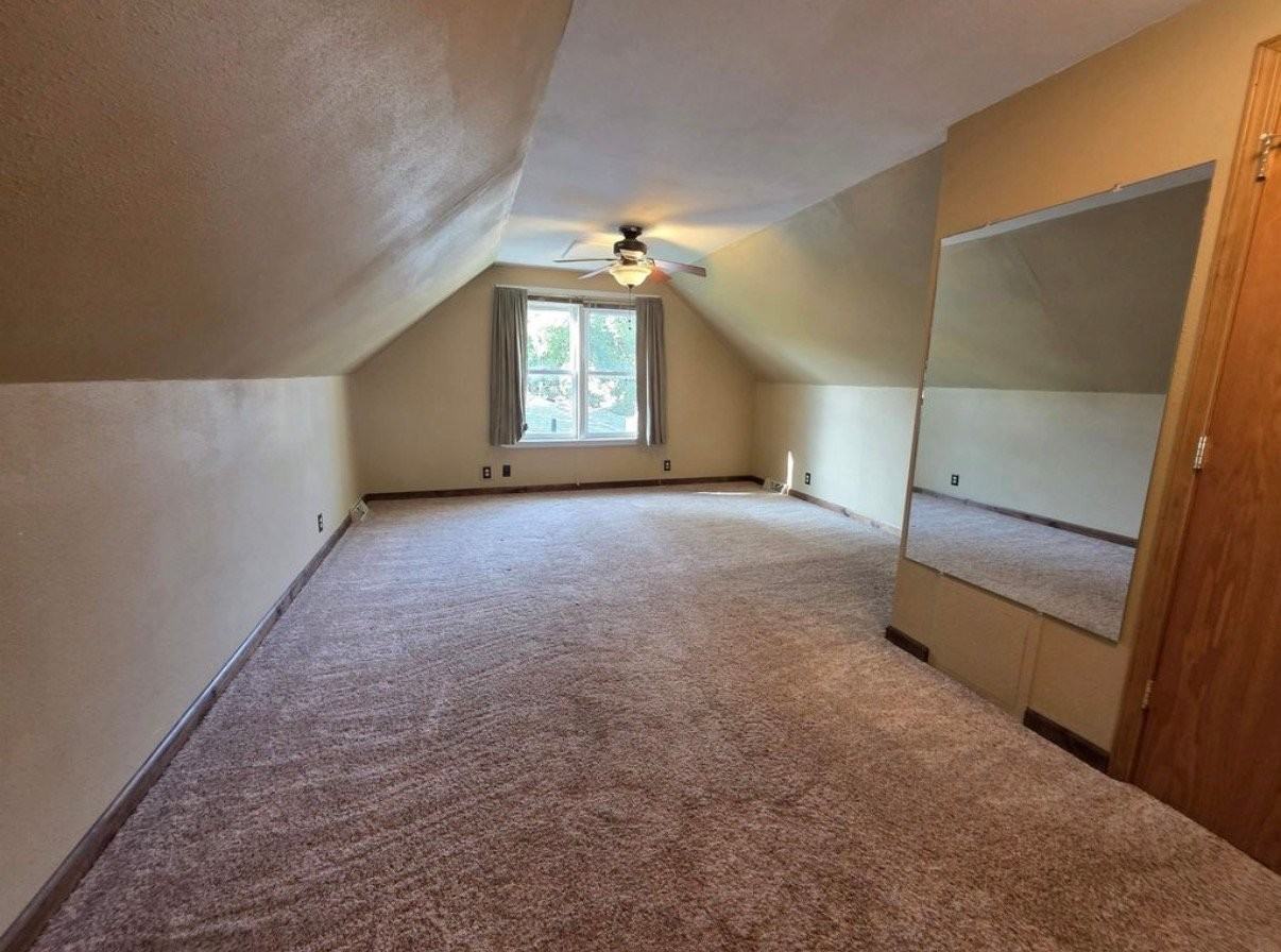 432 Auburn St - Photo 7 of 12