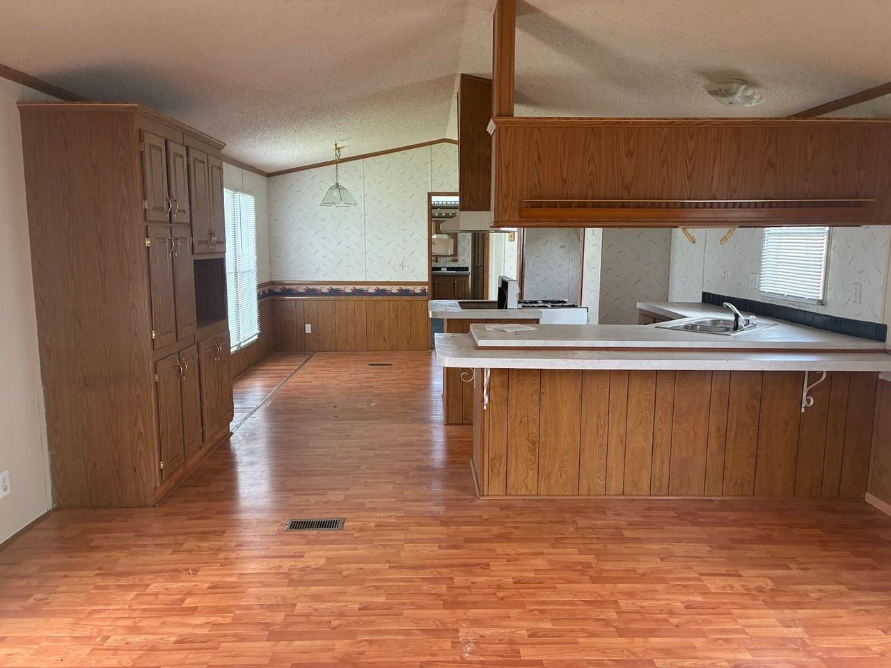 Lakeside Landing Home 168 LLC - Photo 4 of 16