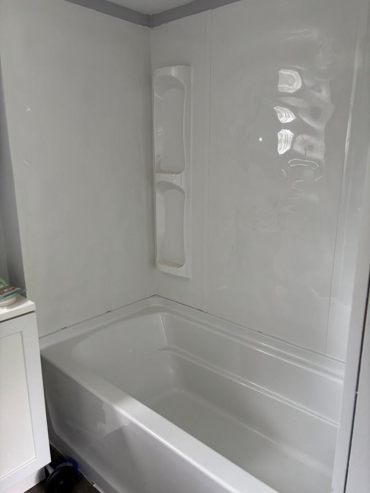 202 W Broadway St - Photo 4 of 9