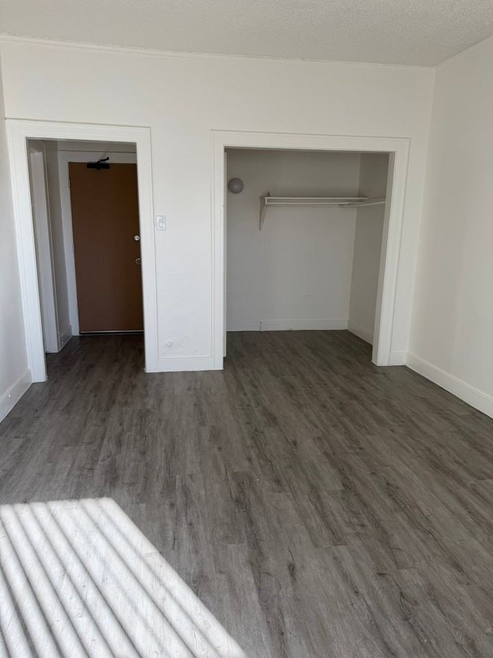 2877 San Marino St #107 - Photo 3 of 16