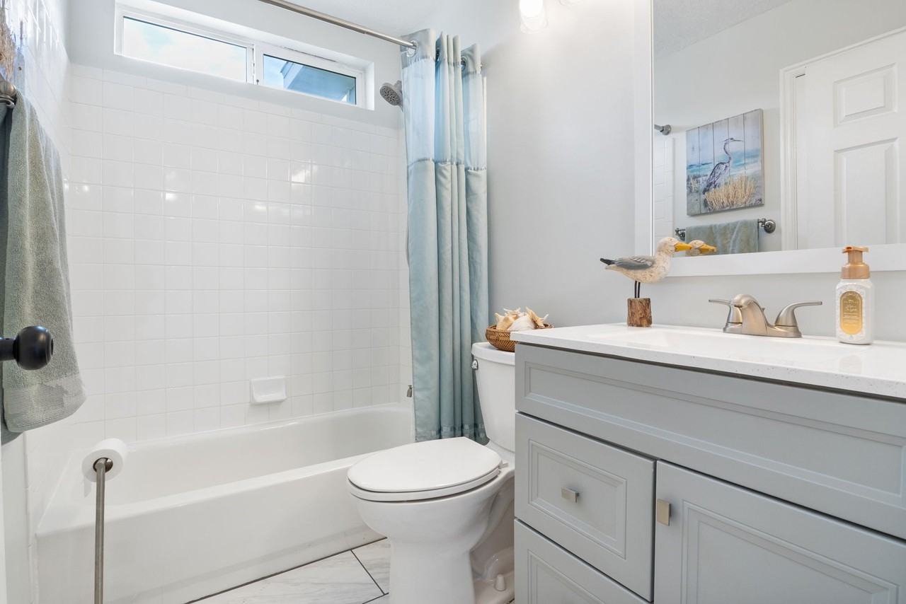 318 Spyglass Dr - Photo 7 of 20