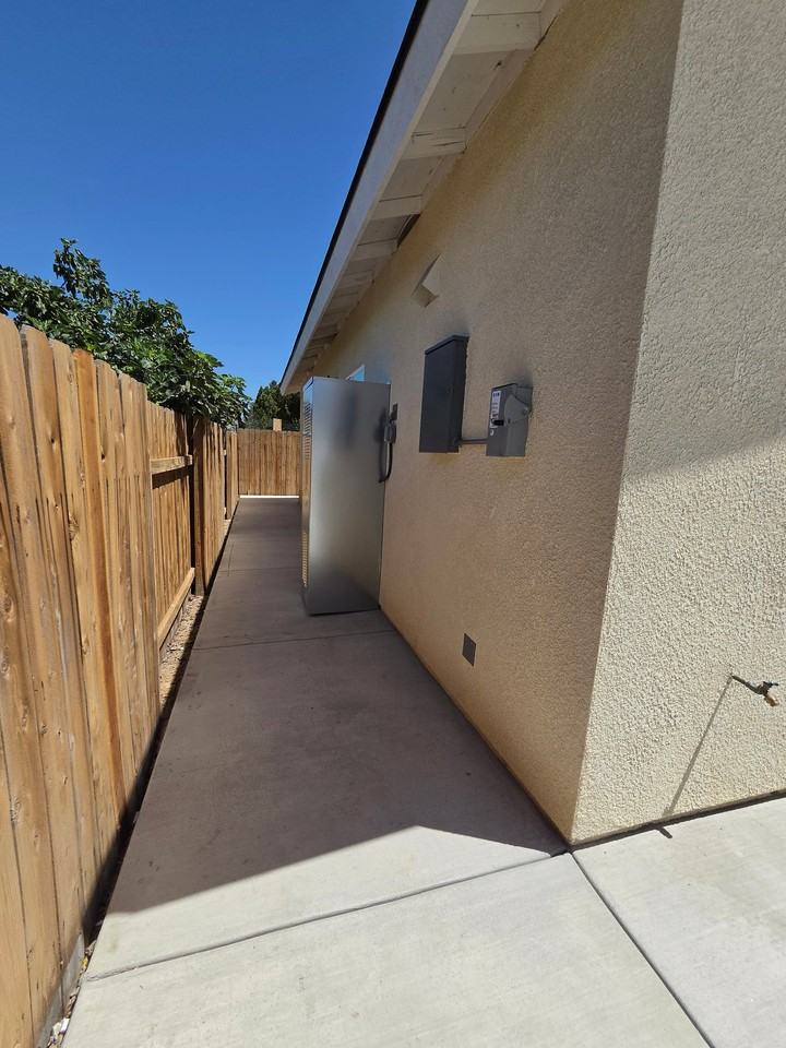 1808 Saint Clair Ct #B - Photo 4 of 18