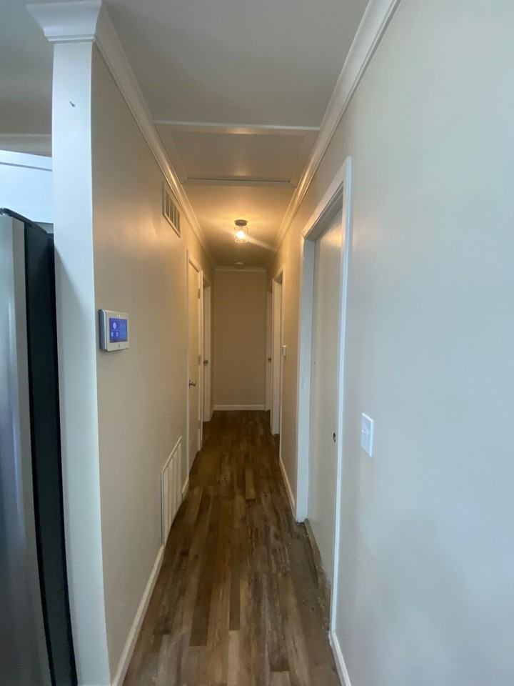817 Hiawatha Dr - Photo 3 of 17