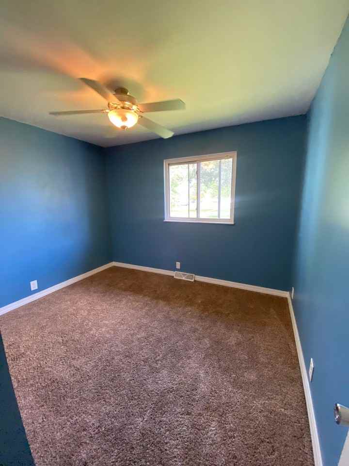 817 Hiawatha Dr - Photo 6 of 17