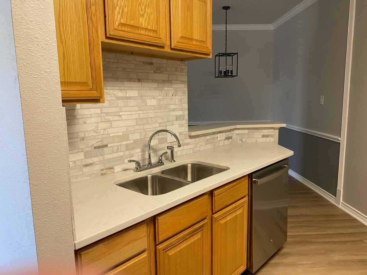 206 Fraternity Row - Photo 3 of 12