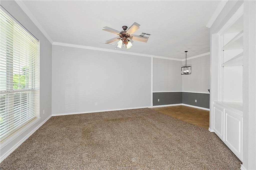206 Fraternity Row - Photo 5 of 12
