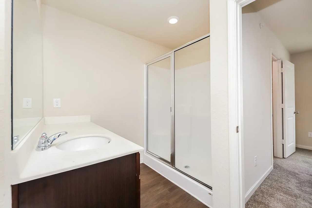 509 Highwood Ln - Photo 5 of 20