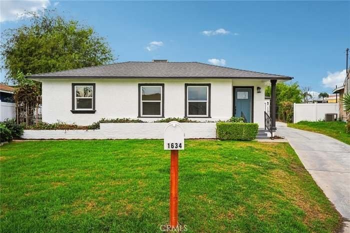 1634 Turrill Ave - Photo 5 of 20