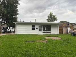 featured image of 1109 Saint Helena Dr