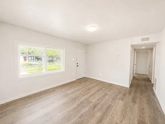 526 Saint Leo Dr - Photo 4 of 9