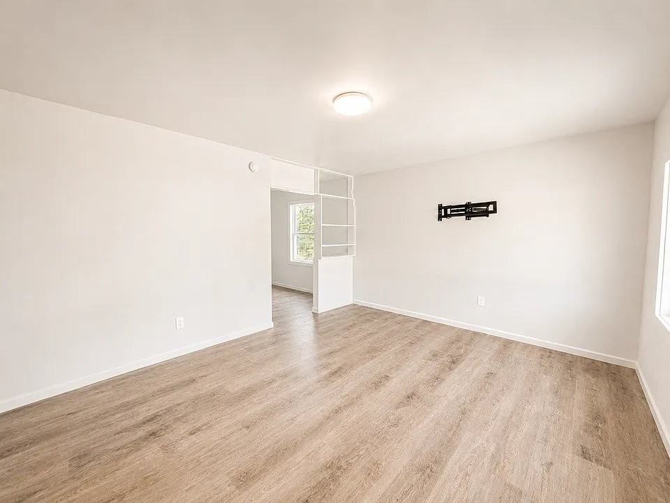 526 Saint Leo Dr - Photo 6 of 9