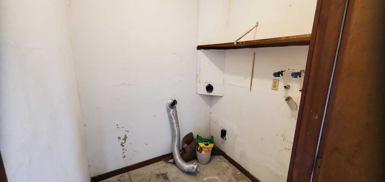1222 Tino Ct - Photo 3 of 19