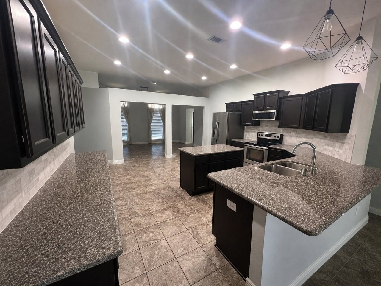 5506 Mill Race Cir - Photo 4 of 13