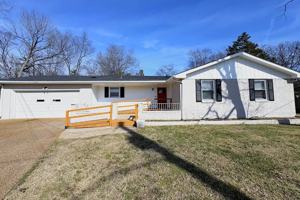 featured image of 116 Lake Terrace Cir