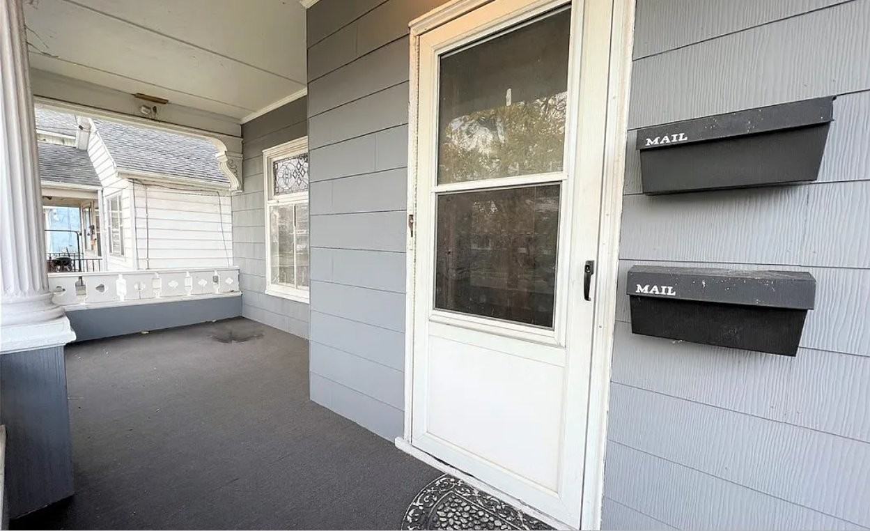 2473 Pierce Ave #2 - Photo 2 of 13
