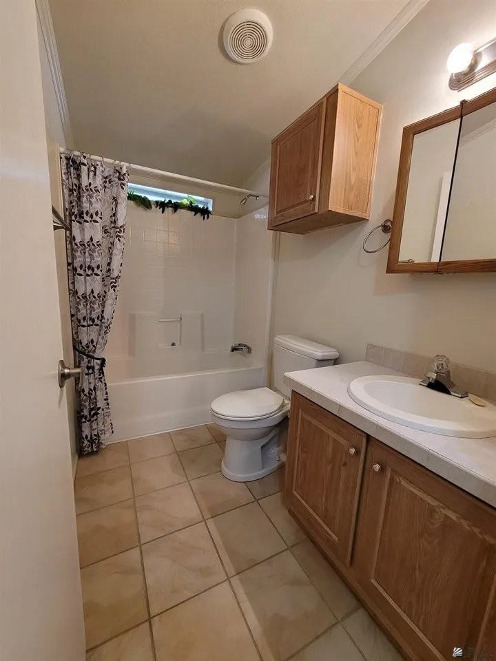 13790 E 53rd Ln - Photo 7 of 12