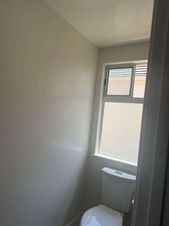 901 Beryl St - Photo 6 of 20