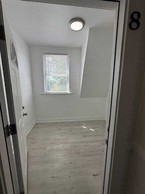 2700 Roslyn Ave #8 - Photo 3 of 15