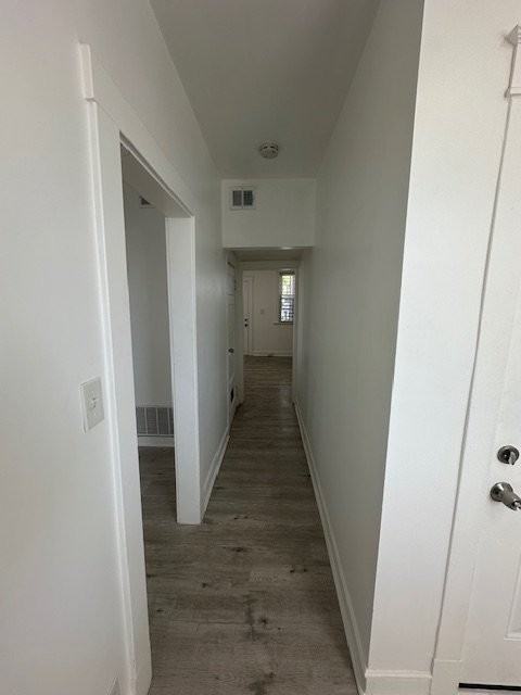 2700 Roslyn Ave #8 - Photo 4 of 15