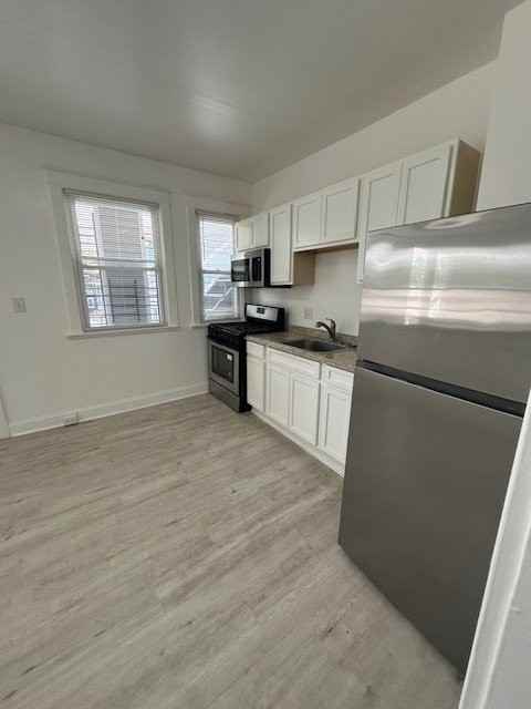 2700 Roslyn Ave #8 - Photo 5 of 15
