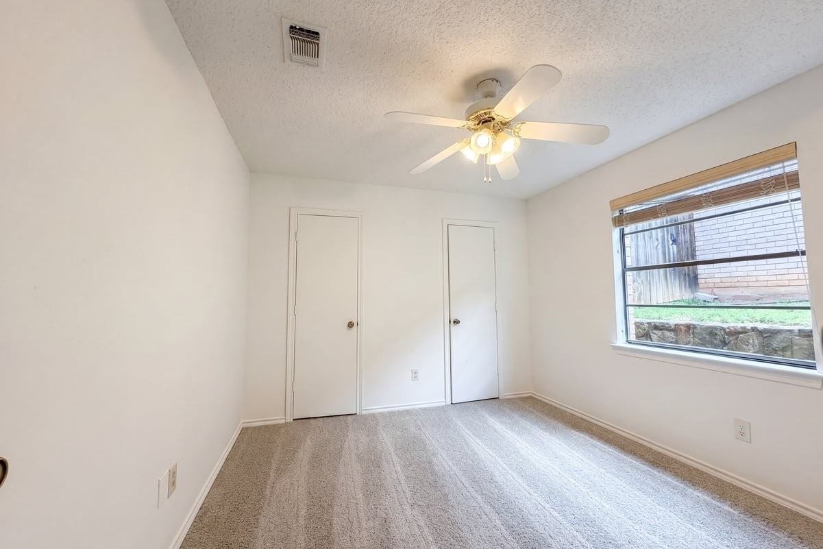 5719 Stage Line Dr - Photo 4 of 10