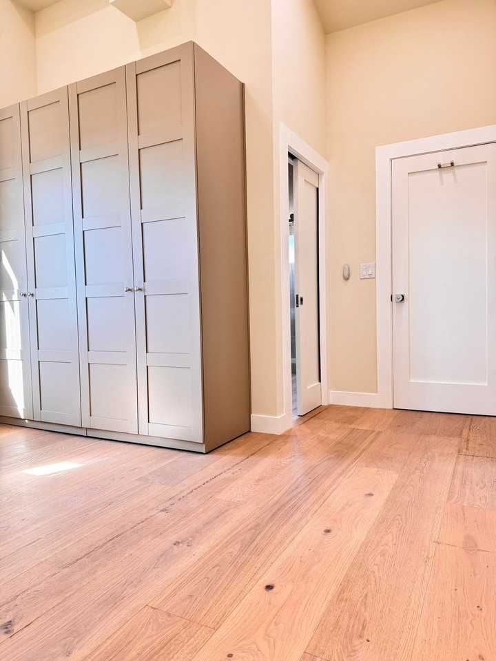 323 Amberwick Ln #B - Photo 6 of 9