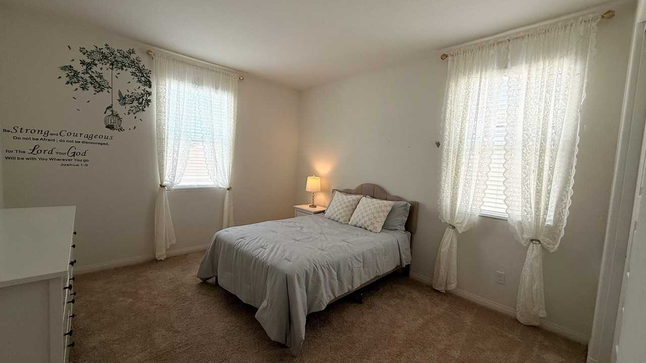 34156 Helenium St - Photo 2 of 9