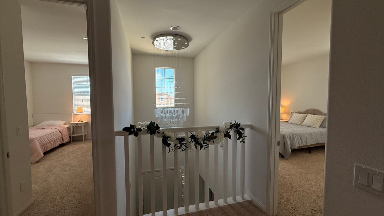34156 Helenium St - Photo 5 of 9