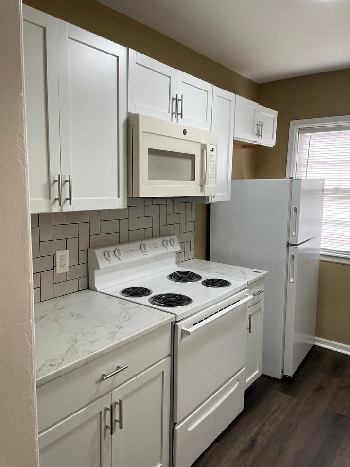 2610 Northwest Dr - Photo 5 of 12