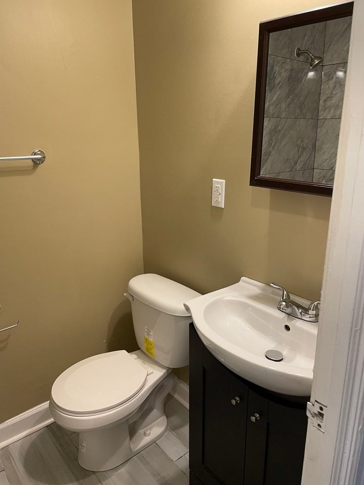 2610 Northwest Dr - Photo 7 of 12