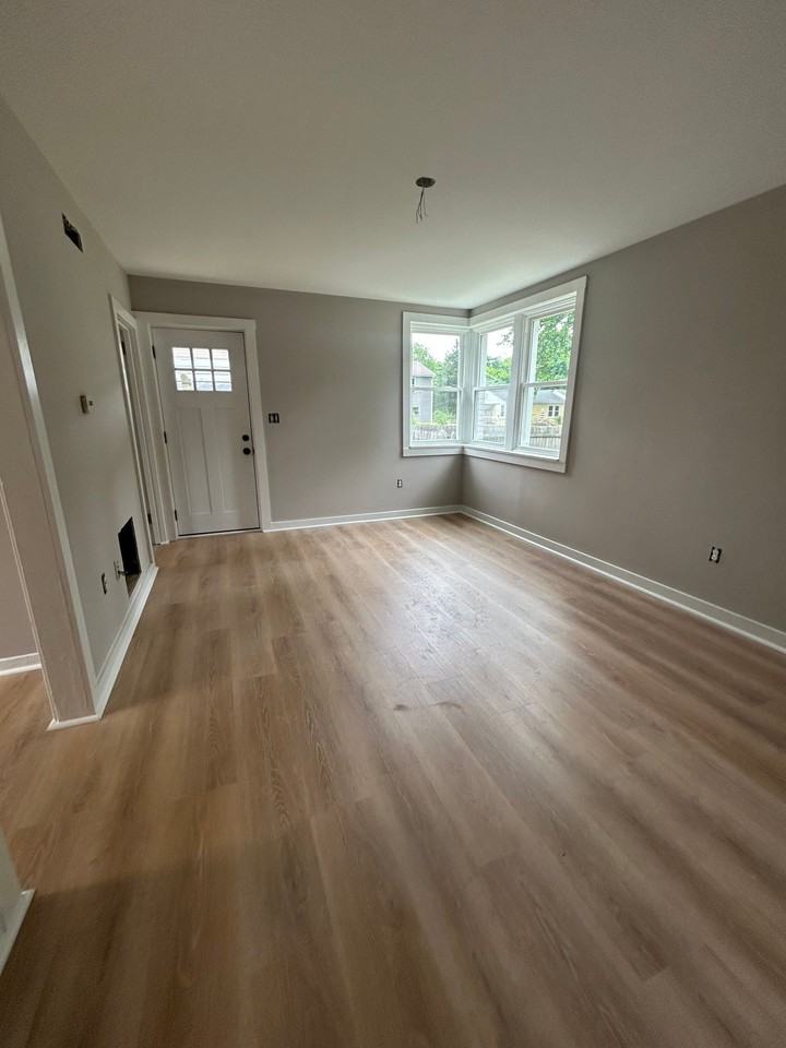5521 Schumacher Dr - Photo 2 of 10