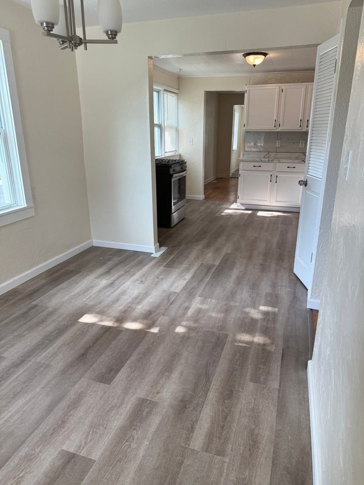 155 Frame Ave #155FRAME - Photo 2 of 15