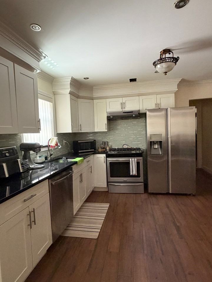 356 Elvin St #1 - Photo 7 of 14