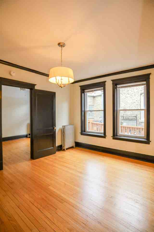 3803 N Lincoln Ave #2 - Photo 4 of 19
